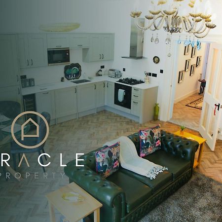 The Penthouse At Mercers Croft Στράτφορντ απόν Έιβον Δωμάτιο φωτογραφία